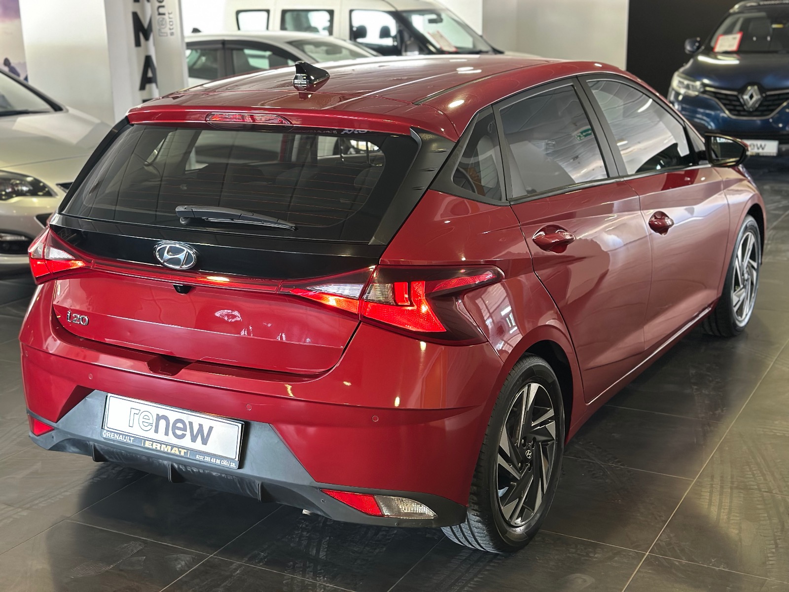 2021 Benzin Otomatik Hyundai i20 Kırmızı Ermat Motorlu Araçlar ve Tarım Ürünleri Sanayi Ticaret A.Ş.