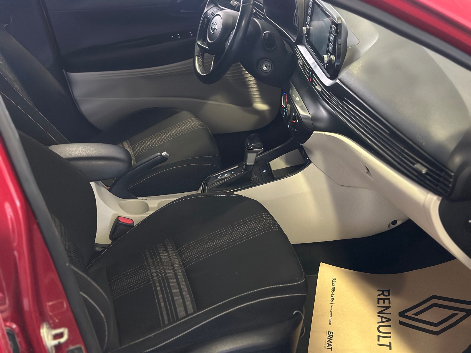 2021 Benzin Otomatik Hyundai i20 Kırmızı Ermat Motorlu Araçlar ve Tarım Ürünleri Sanayi Ticaret A.Ş.