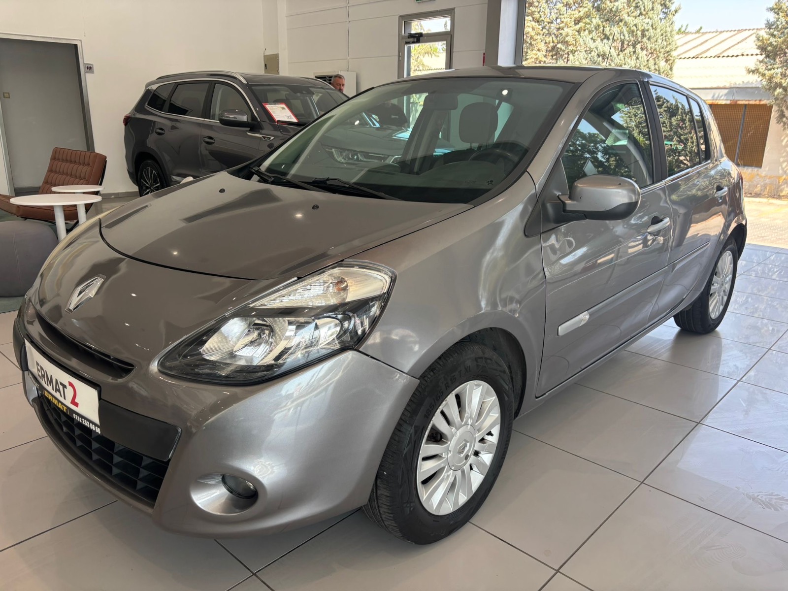 2011 Dizel Otomatik Renault Clio Bej Ermat Motorlu Araçlar ve Tarım Ürünleri Sanayi Ticaret A.Ş.