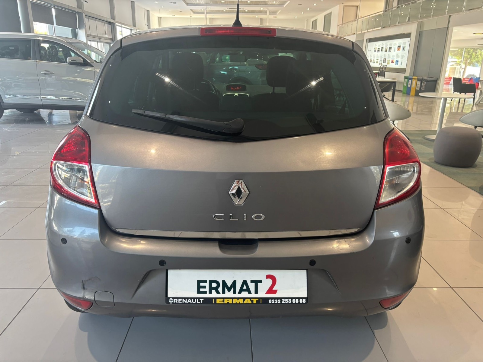 2011 Dizel Otomatik Renault Clio Bej Ermat Motorlu Araçlar ve Tarım Ürünleri Sanayi Ticaret A.Ş.