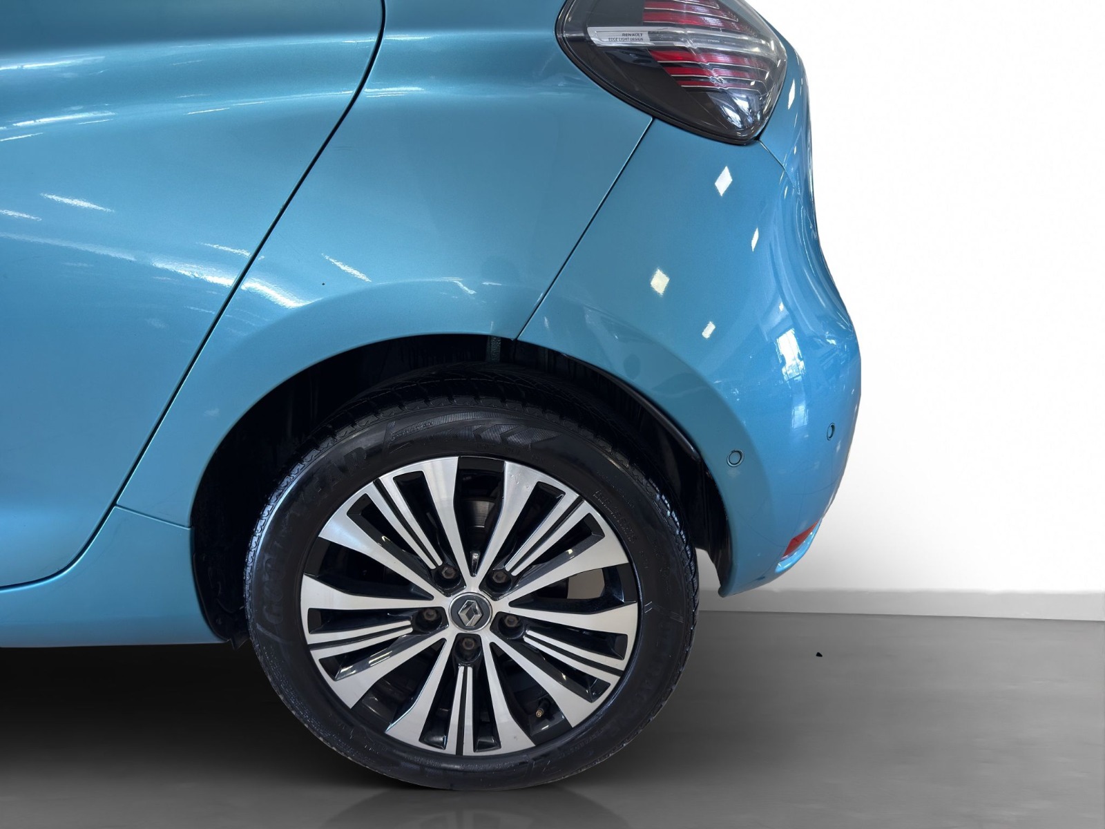 2022 Elektrik Otomatik Renault ZOE Mavi Ermat Motorlu Araçlar ve Tarım Ürünleri Sanayi Ticaret A.Ş.