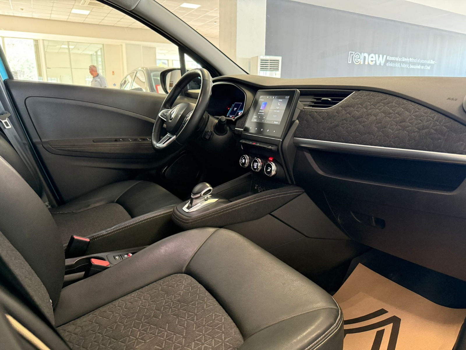 2022 Elektrik Otomatik Renault ZOE Mavi Ermat Motorlu Araçlar ve Tarım Ürünleri Sanayi Ticaret A.Ş.