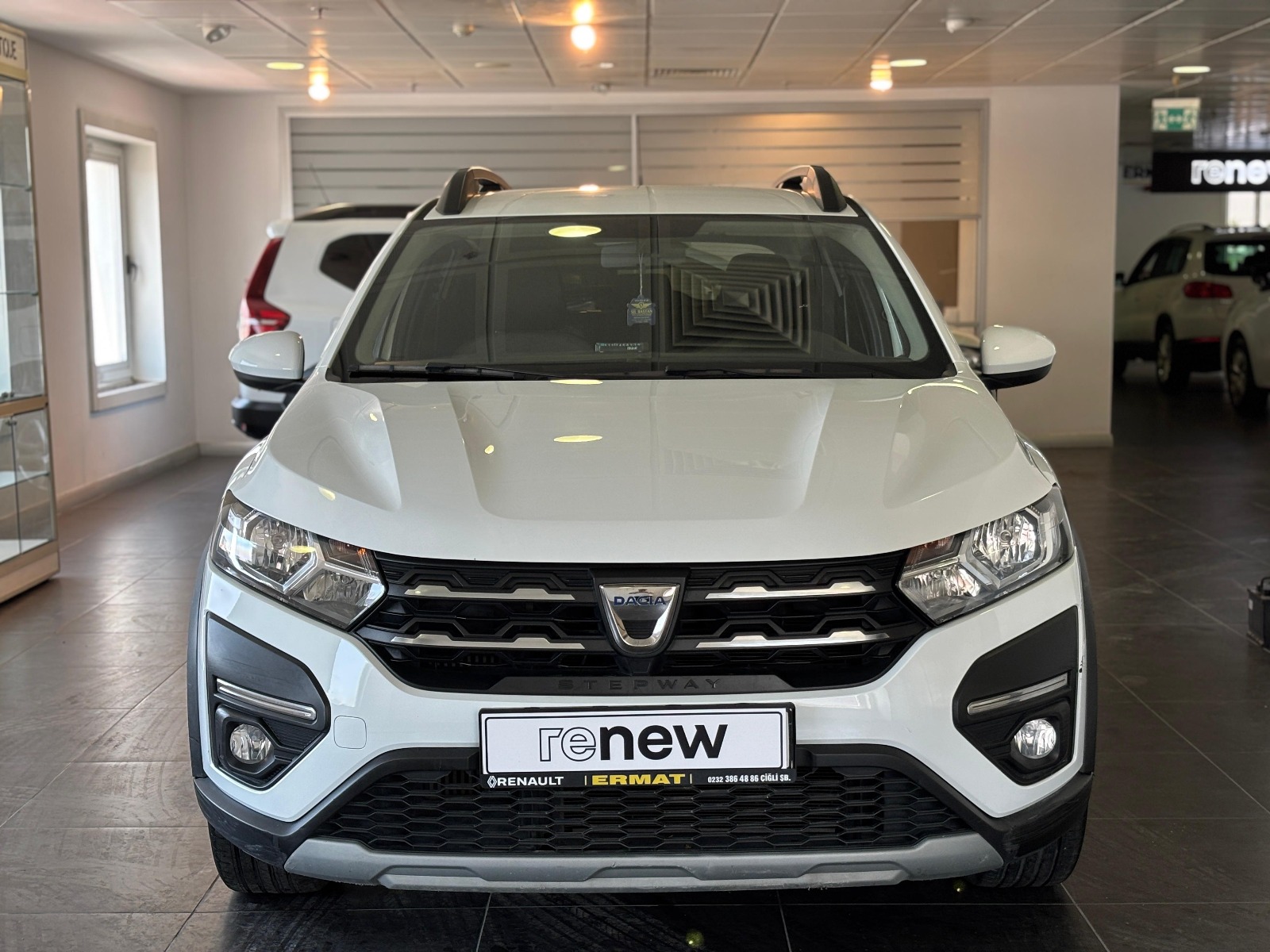 2021 Benzin + LPG Manuel Dacia Sandero Beyaz Ermat Motorlu Araçlar ve Tarım Ürünleri Sanayi Ticaret A.Ş.