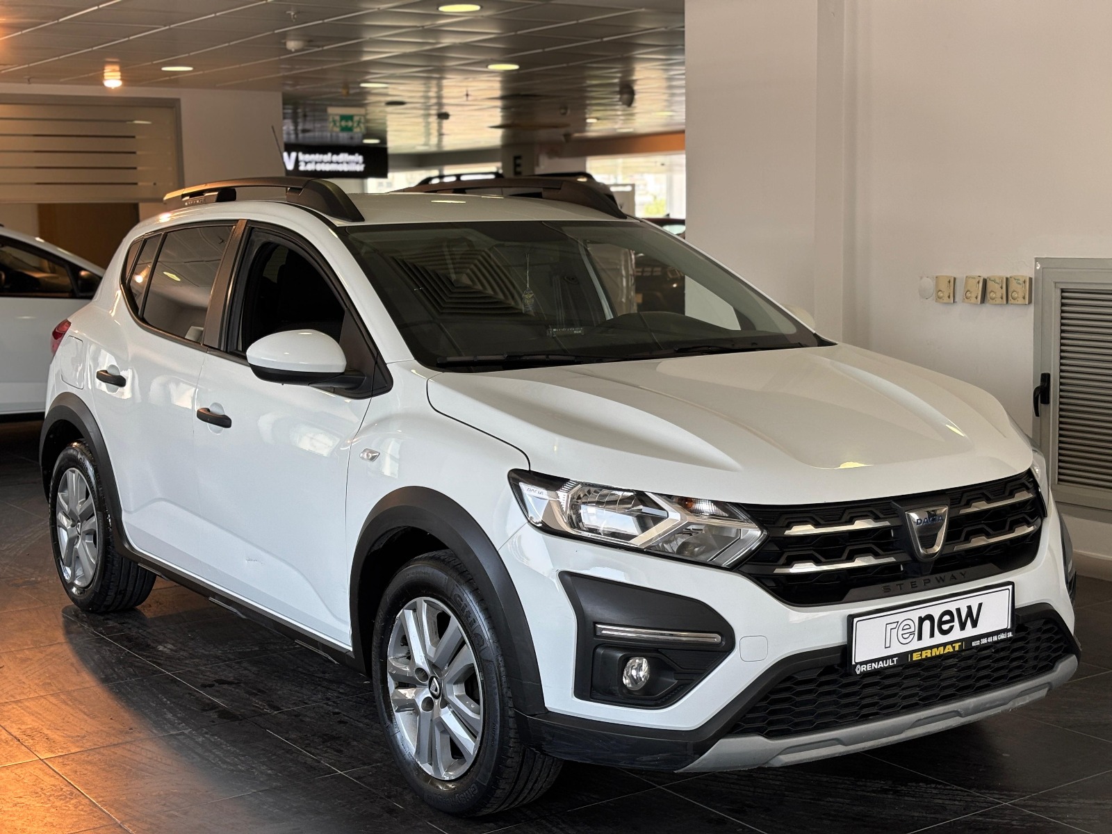 2021 Benzin + LPG Manuel Dacia Sandero Beyaz Ermat Motorlu Araçlar ve Tarım Ürünleri Sanayi Ticaret A.Ş.