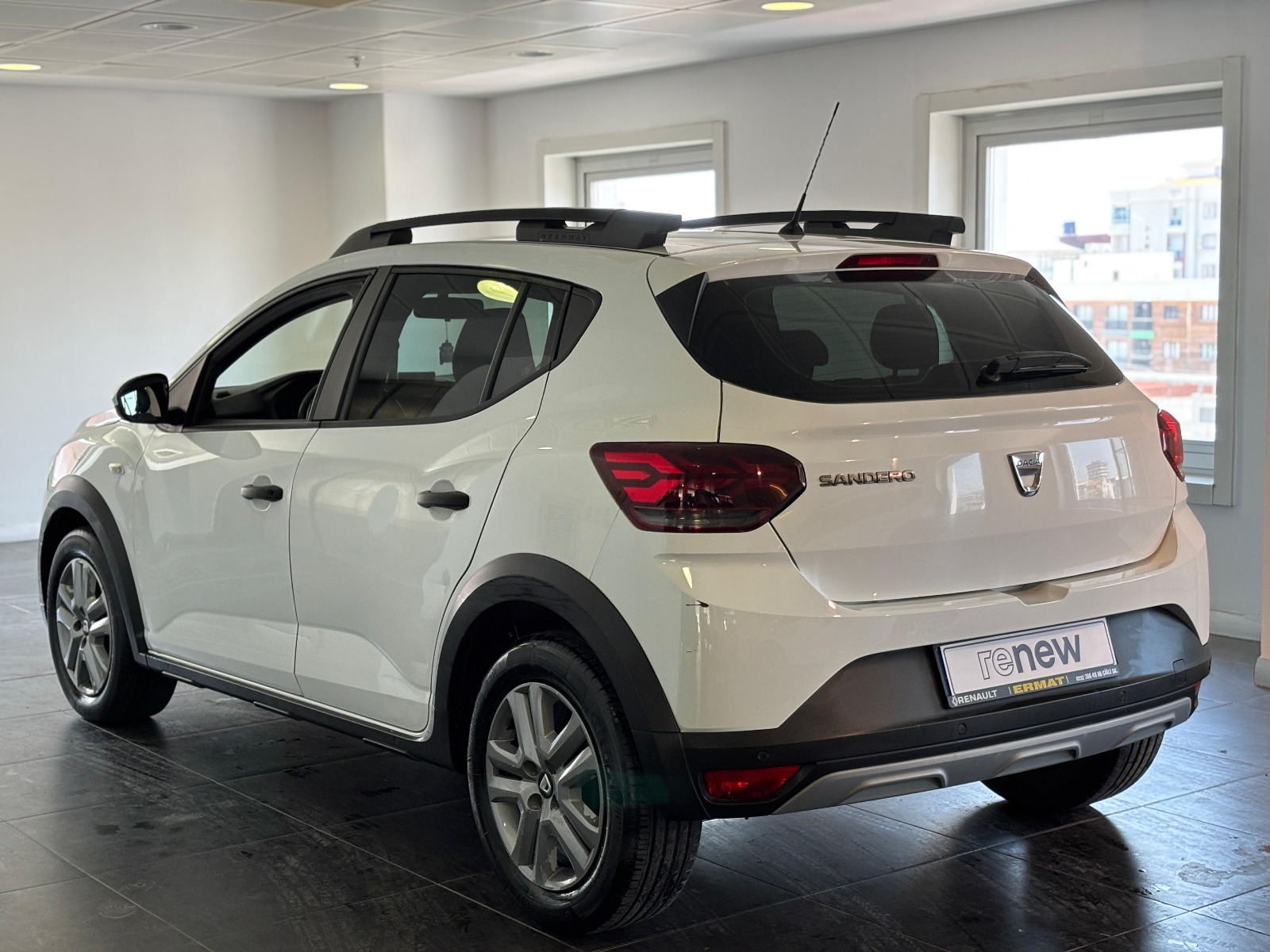 2021 Benzin + LPG Manuel Dacia Sandero Beyaz Ermat Motorlu Araçlar ve Tarım Ürünleri Sanayi Ticaret A.Ş.