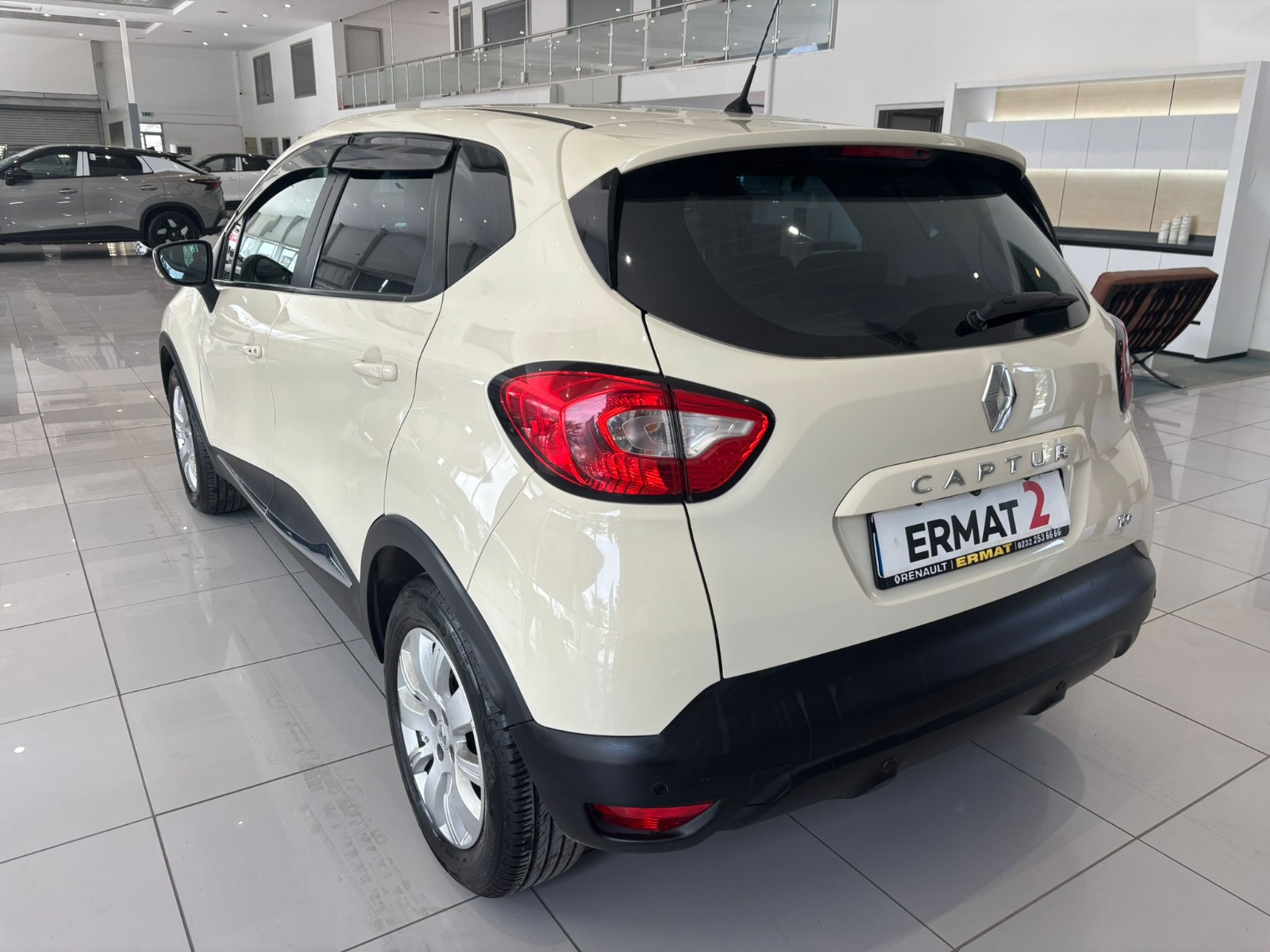 2013 Benzin Otomatik Renault Captur Beyaz Ermat Motorlu Araçlar ve Tarım Ürünleri Sanayi Ticaret A.Ş.