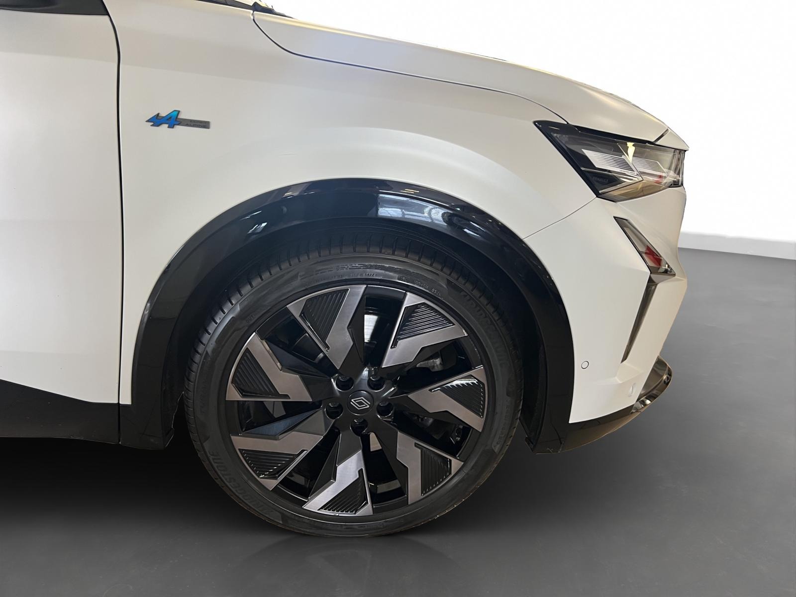 2024 Benzin Otomatik Renault Rafale Beyaz Ermat Motorlu Araçlar ve Tarım Ürünleri Sanayi Ticaret A.Ş.