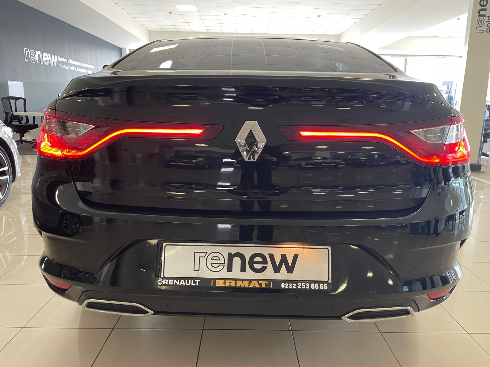 2021 Dizel Otomatik Renault Megane Siyah Ermat Motorlu Araçlar ve Tarım Ürünleri Sanayi Ticaret A.Ş.