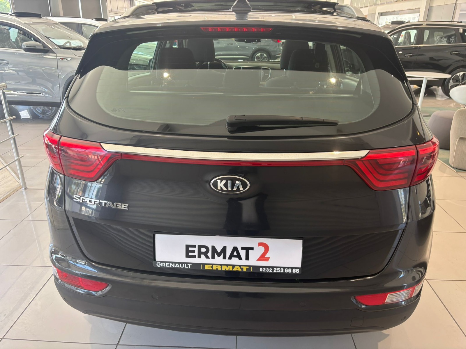 2016 Benzin Otomatik Kia Sportage Siyah Ermat Motorlu Araçlar ve Tarım Ürünleri Sanayi Ticaret A.Ş.