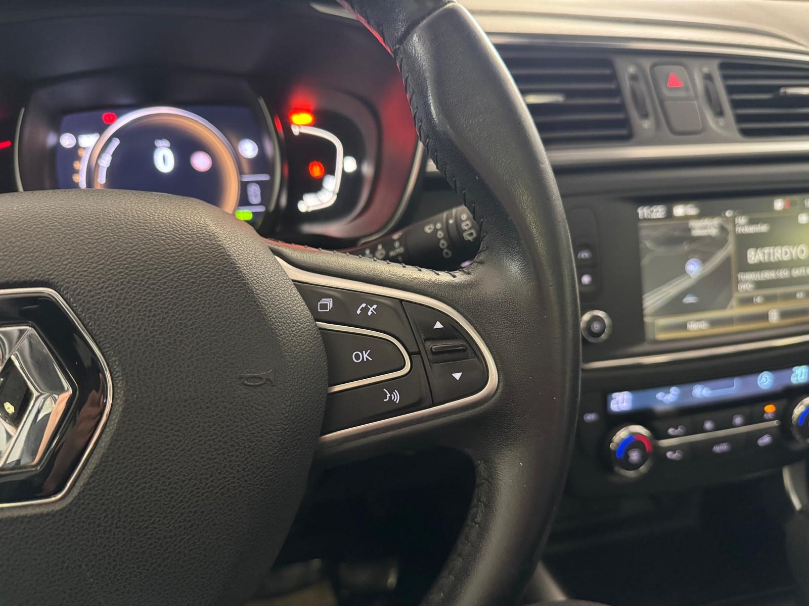 2018 Dizel Otomatik Renault Kadjar Kırmızı Ermat Motorlu Araçlar ve Tarım Ürünleri Sanayi Ticaret A.Ş.