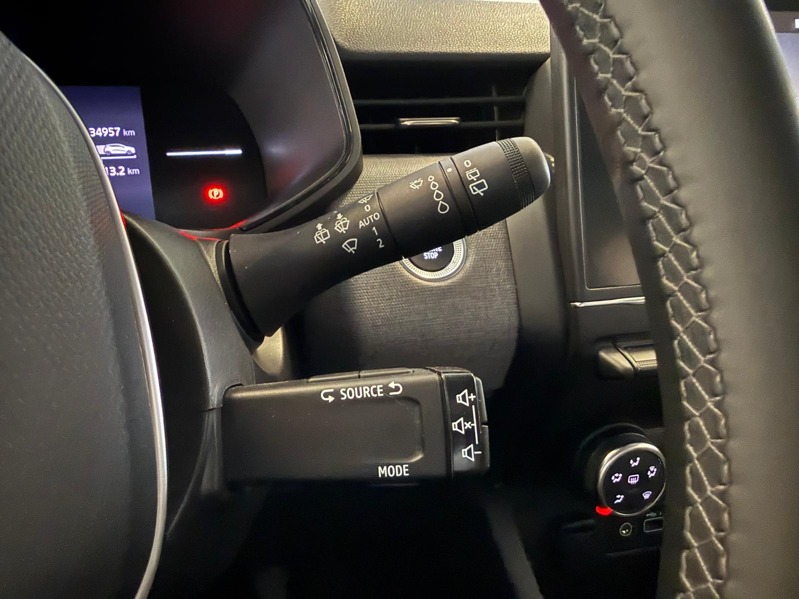 2025 Benzin Otomatik Renault Clio Beyaz Ermat Motorlu Araçlar ve Tarım Ürünleri Sanayi Ticaret A.Ş.