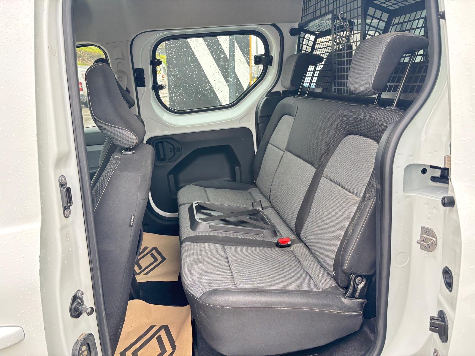 2024 Dizel Manuel Renault Express Combi Beyaz Ermat Motorlu Araçlar ve Tarım Ürünleri Sanayi Ticaret A.Ş.