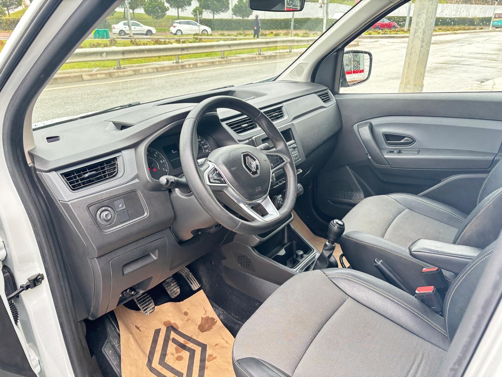 2024 Dizel Manuel Renault Express Combi Beyaz Ermat Motorlu Araçlar ve Tarım Ürünleri Sanayi Ticaret A.Ş.