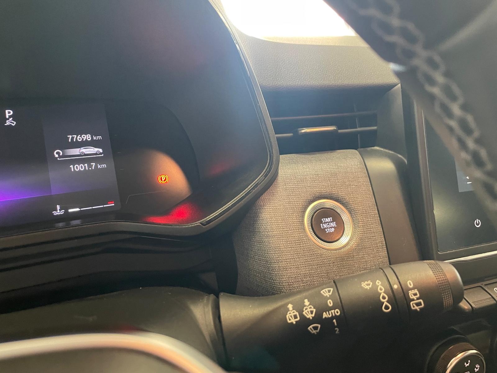 2024 Benzin Otomatik Renault Clio Gri Ermat Motorlu Araçlar ve Tarım Ürünleri Sanayi Ticaret A.Ş.