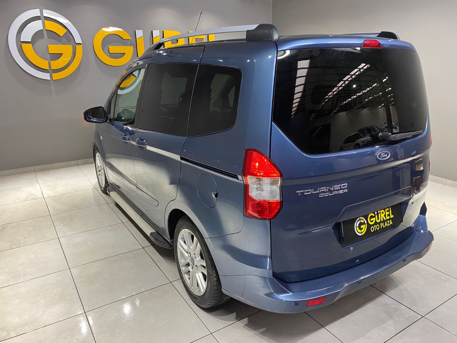 2021 Dizel Manuel Ford Tourneo Courier Mavi Gürel Tasarım Aksesuar Otomotiv San. Tic. Ltd. Şti.