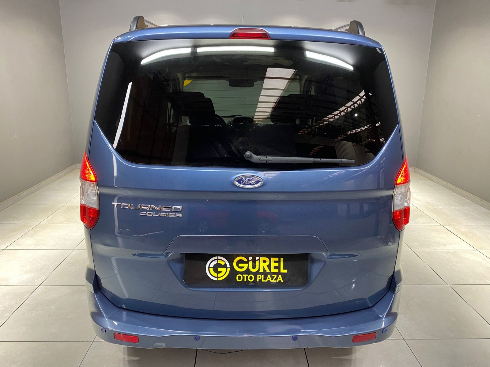 2021 Dizel Manuel Ford Tourneo Courier Mavi Gürel Tasarım Aksesuar Otomotiv San. Tic. Ltd. Şti.