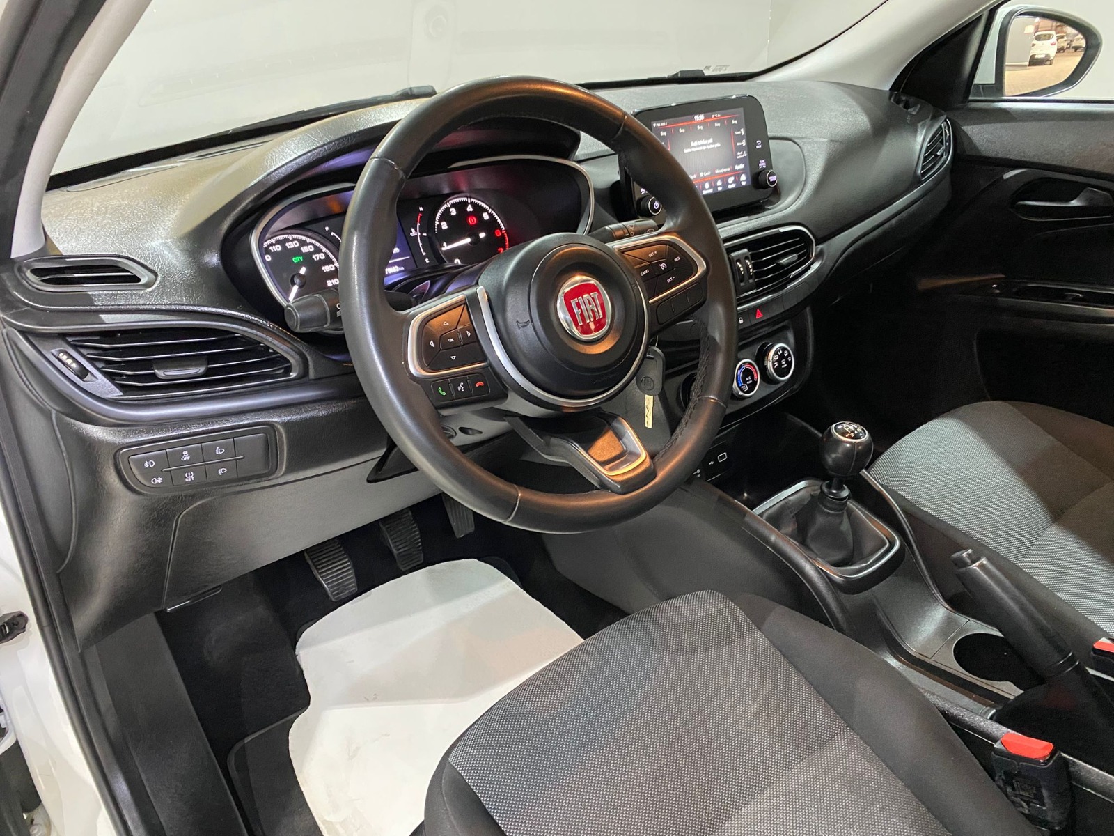 2021 Benzin Manuel Fiat Egea Beyaz Gürel Tasarım Aksesuar Otomotiv San. Tic. Ltd. Şti.