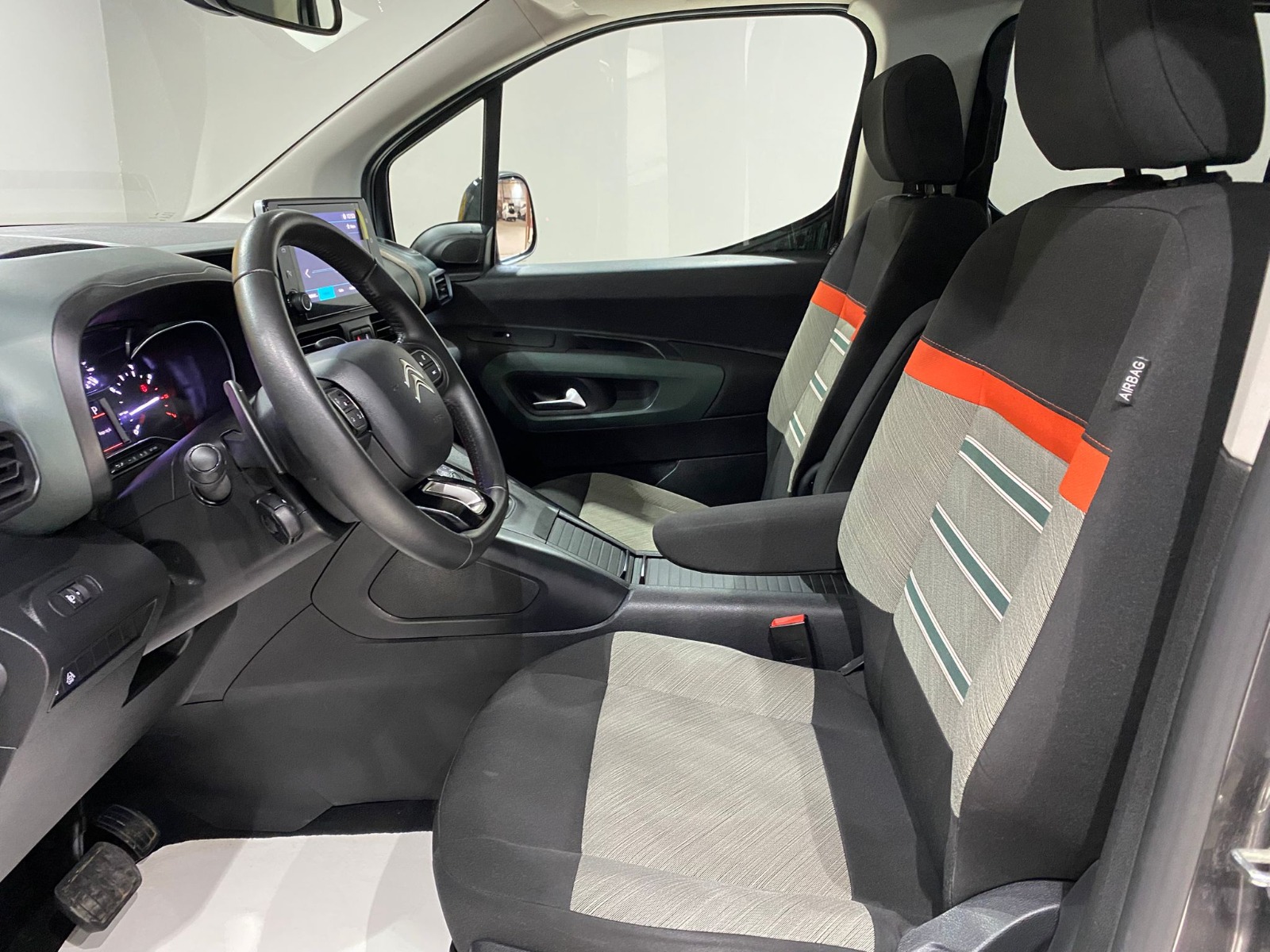 2023 Dizel Otomatik Citroen Berlingo Gri Gürel Tasarım Aksesuar Otomotiv San. Tic. Ltd. Şti.