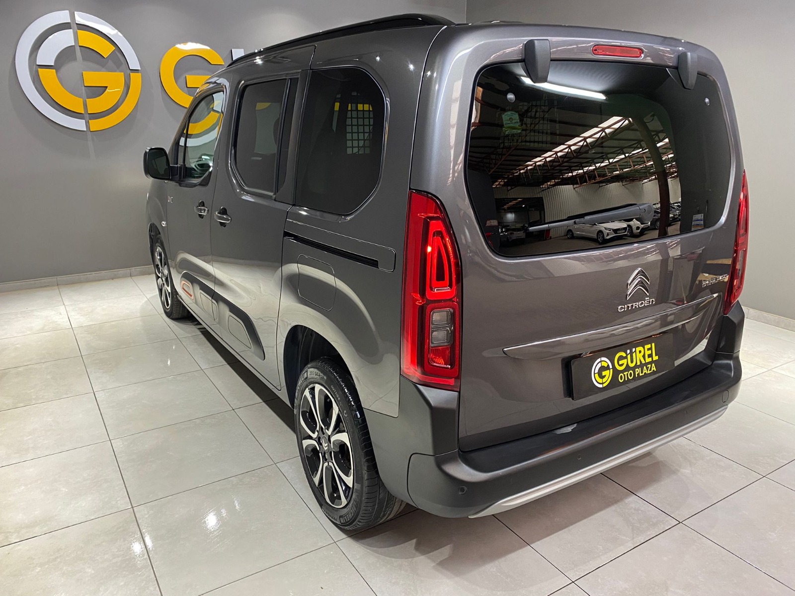 2023 Dizel Otomatik Citroen Berlingo Gri Gürel Tasarım Aksesuar Otomotiv San. Tic. Ltd. Şti.