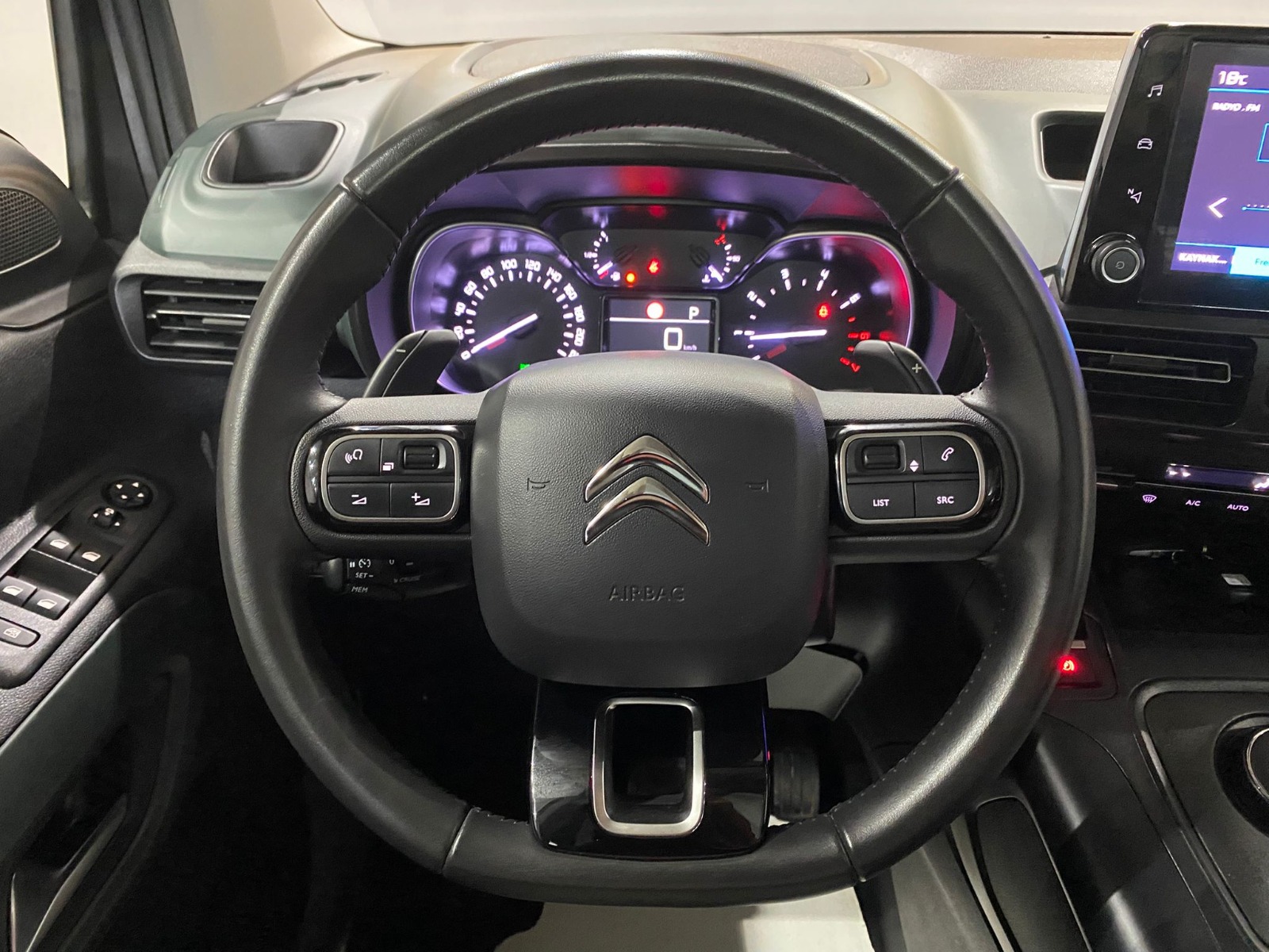 2023 Dizel Otomatik Citroen Berlingo Gri Gürel Tasarım Aksesuar Otomotiv San. Tic. Ltd. Şti.