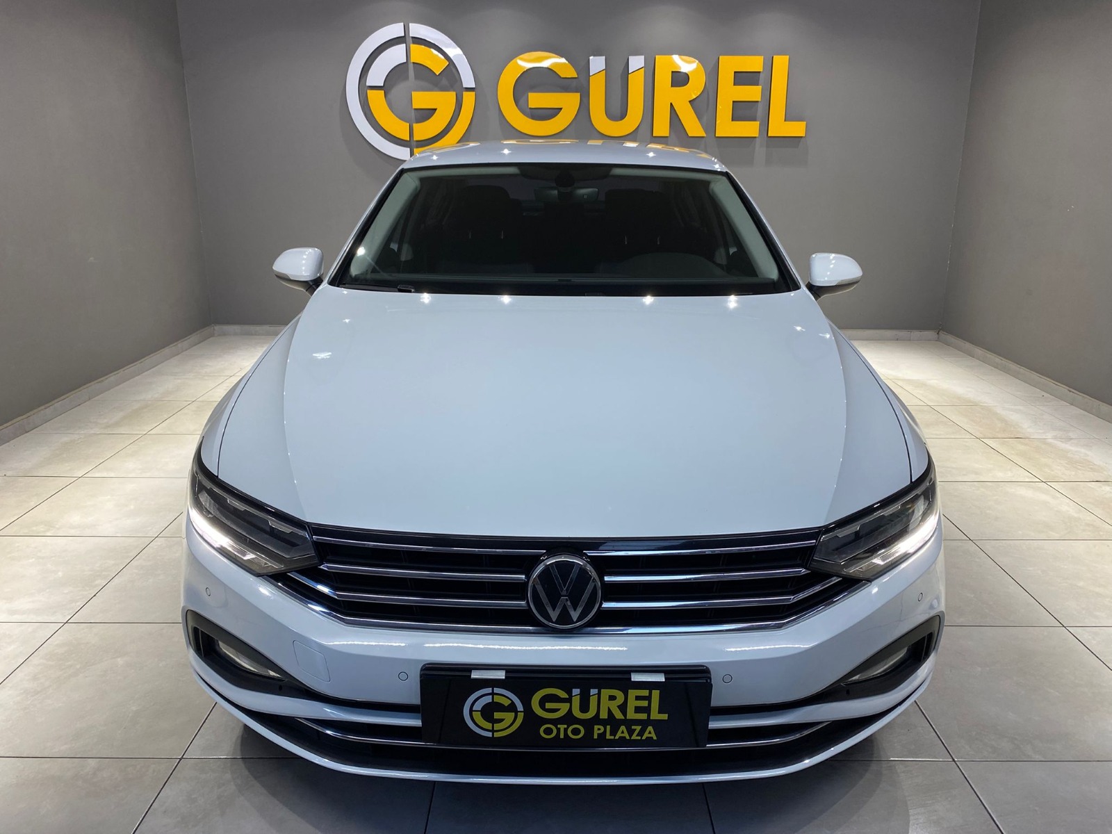 2022 Benzin Otomatik Volkswagen Passat Beyaz Gürel Tasarım Aksesuar Otomotiv San. Tic. Ltd. Şti.