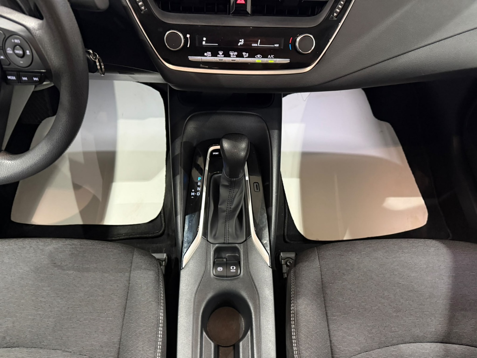 2026 Benzin Otomatik Toyota Corolla Beyaz Gürel Tasarım Aksesuar Otomotiv San. Tic. Ltd. Şti.