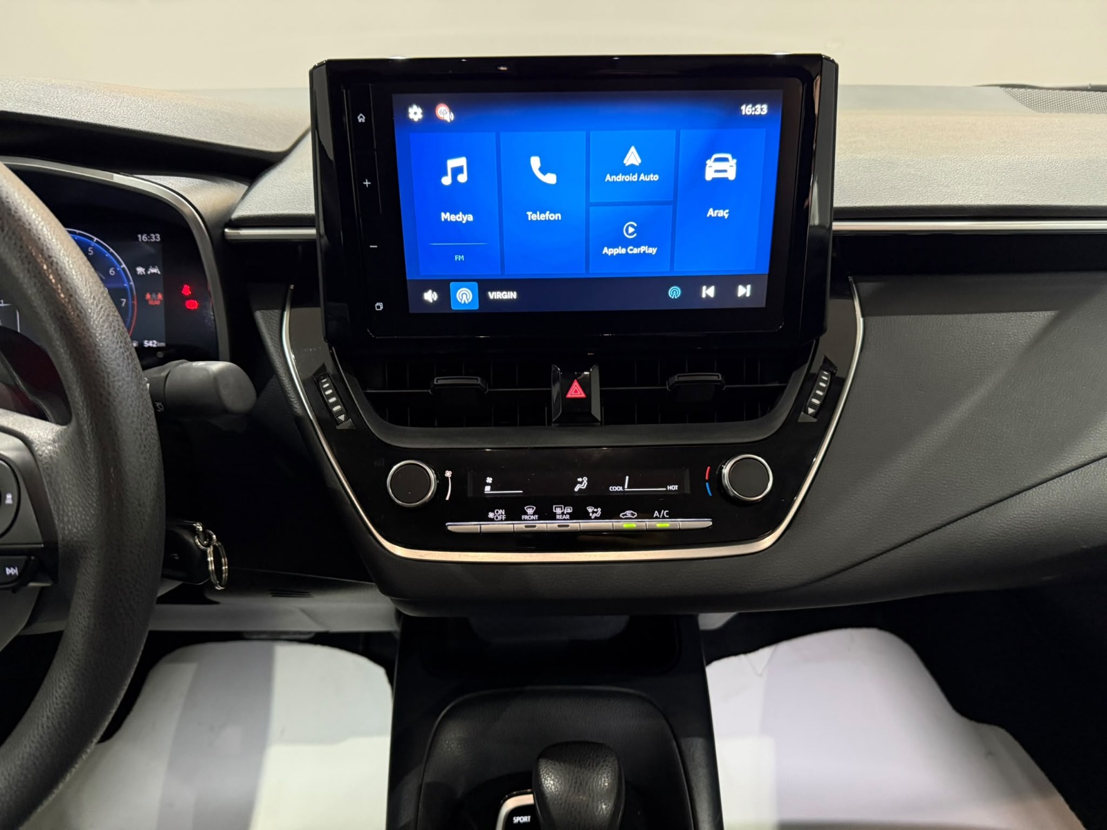 2026 Benzin Otomatik Toyota Corolla Beyaz Gürel Tasarım Aksesuar Otomotiv San. Tic. Ltd. Şti.