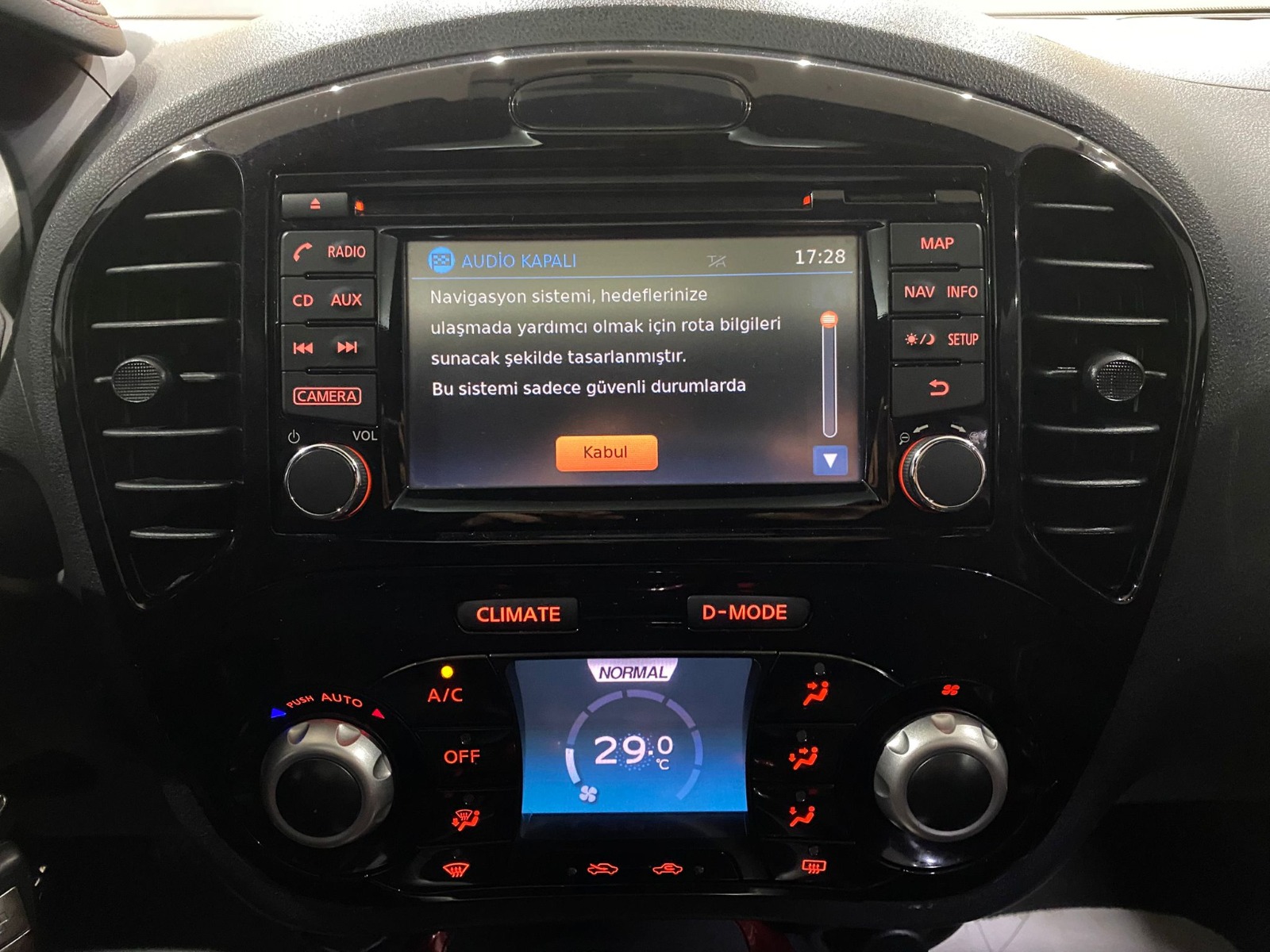 2014 Benzin Otomatik Nissan Juke Kırmızı Gürel Tasarım Aksesuar Otomotiv San. Tic. Ltd. Şti.