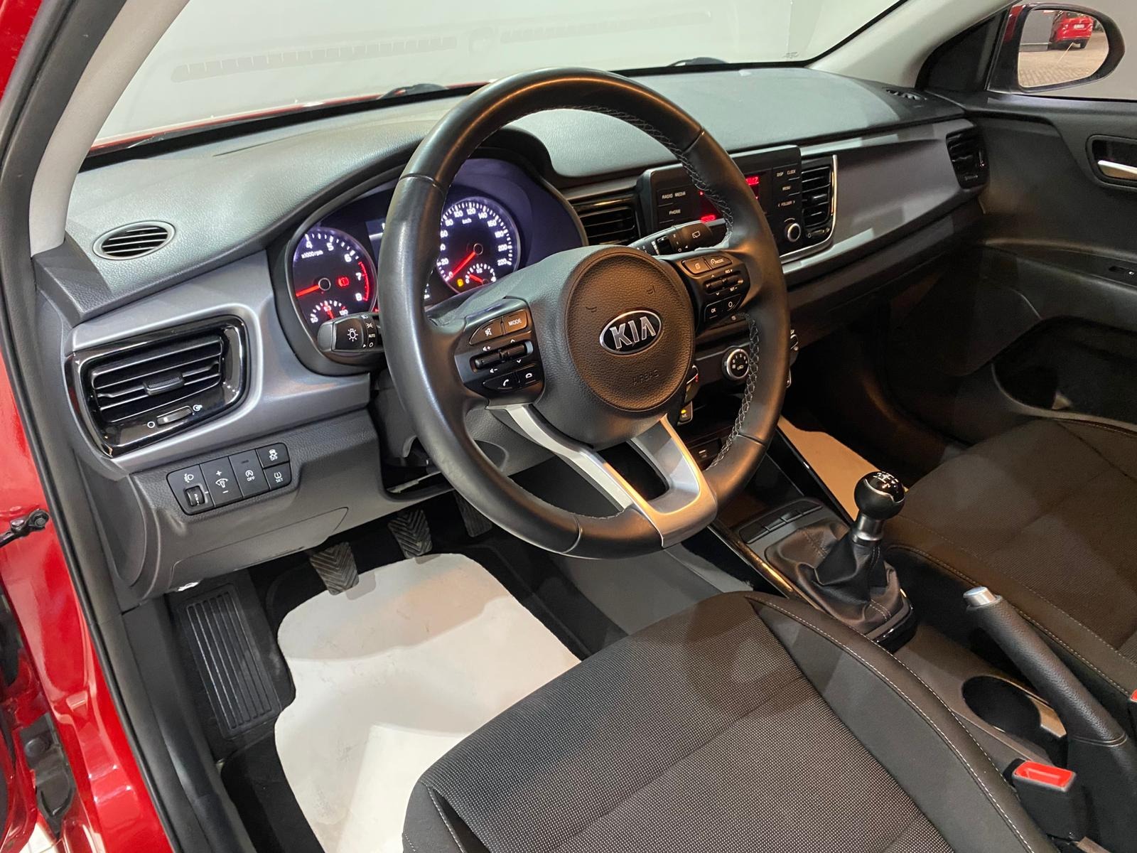 2021 Benzin Manuel Kia Rio Kırmızı Gürel Tasarım Aksesuar Otomotiv San. Tic. Ltd. Şti.
