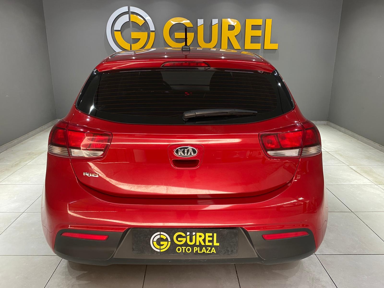 2021 Benzin Manuel Kia Rio Kırmızı Gürel Tasarım Aksesuar Otomotiv San. Tic. Ltd. Şti.