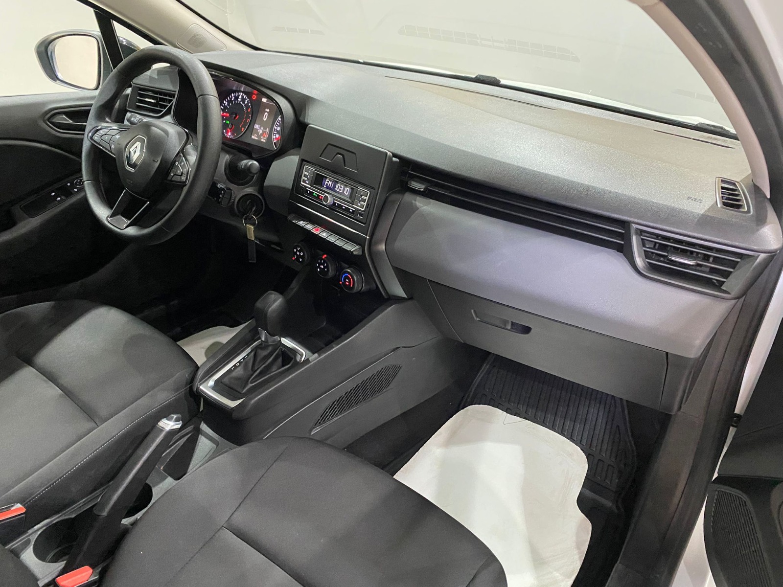 2023 Benzin Otomatik Renault Clio Beyaz Gürel Tasarım Aksesuar Otomotiv San. Tic. Ltd. Şti.