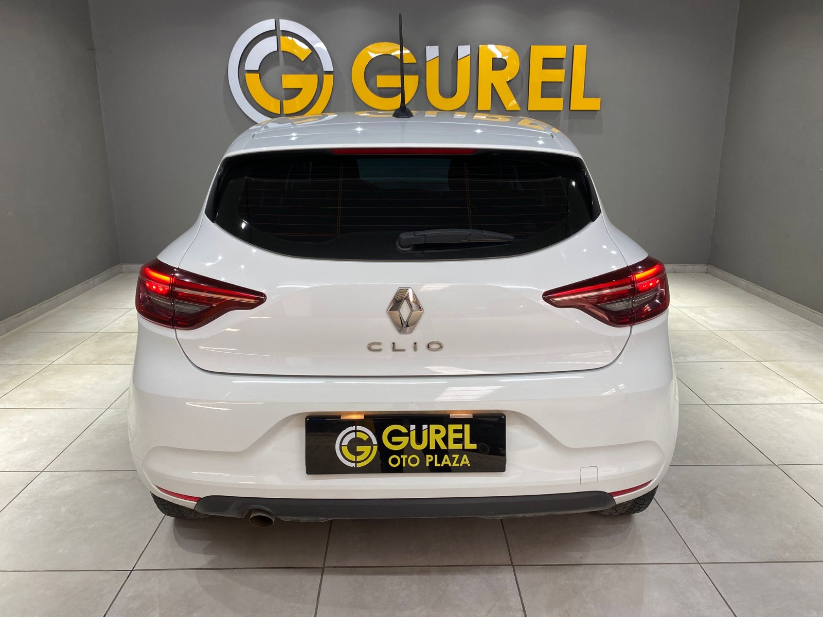 2023 Benzin Otomatik Renault Clio Beyaz Gürel Tasarım Aksesuar Otomotiv San. Tic. Ltd. Şti.