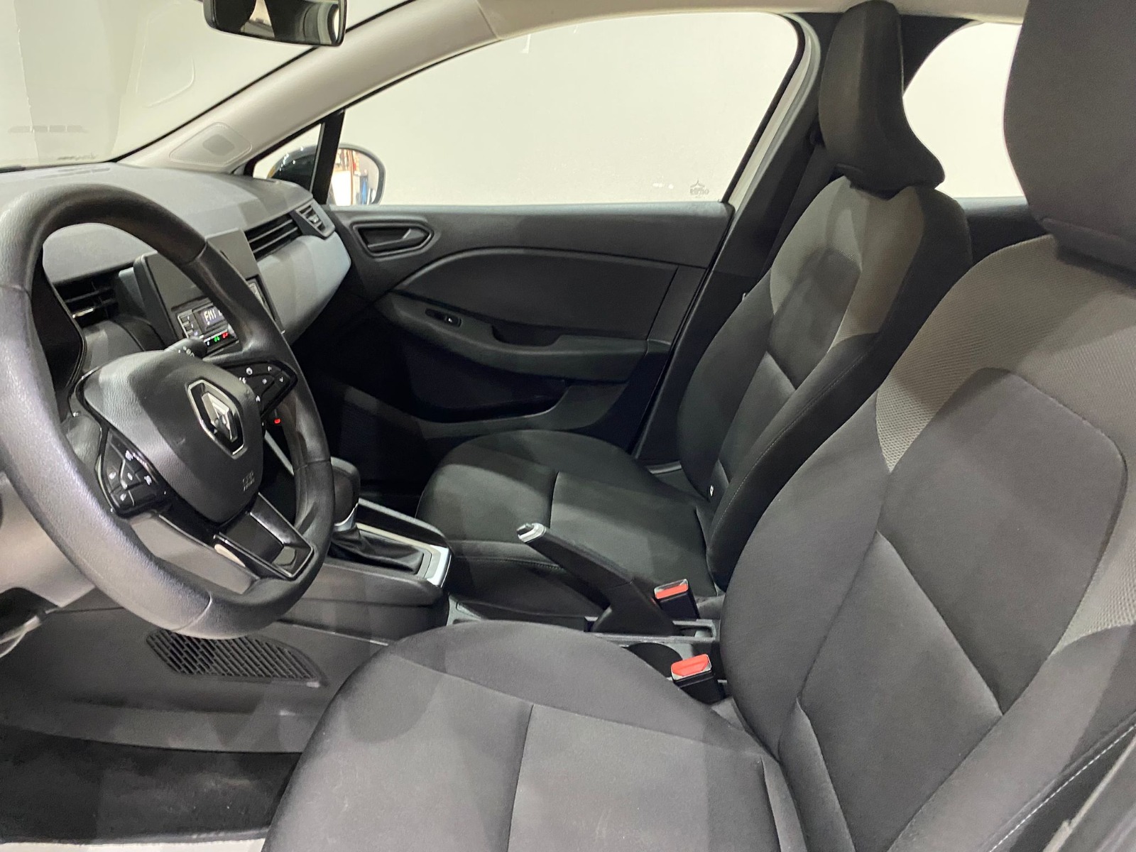 2023 Benzin Otomatik Renault Clio Beyaz Gürel Tasarım Aksesuar Otomotiv San. Tic. Ltd. Şti.