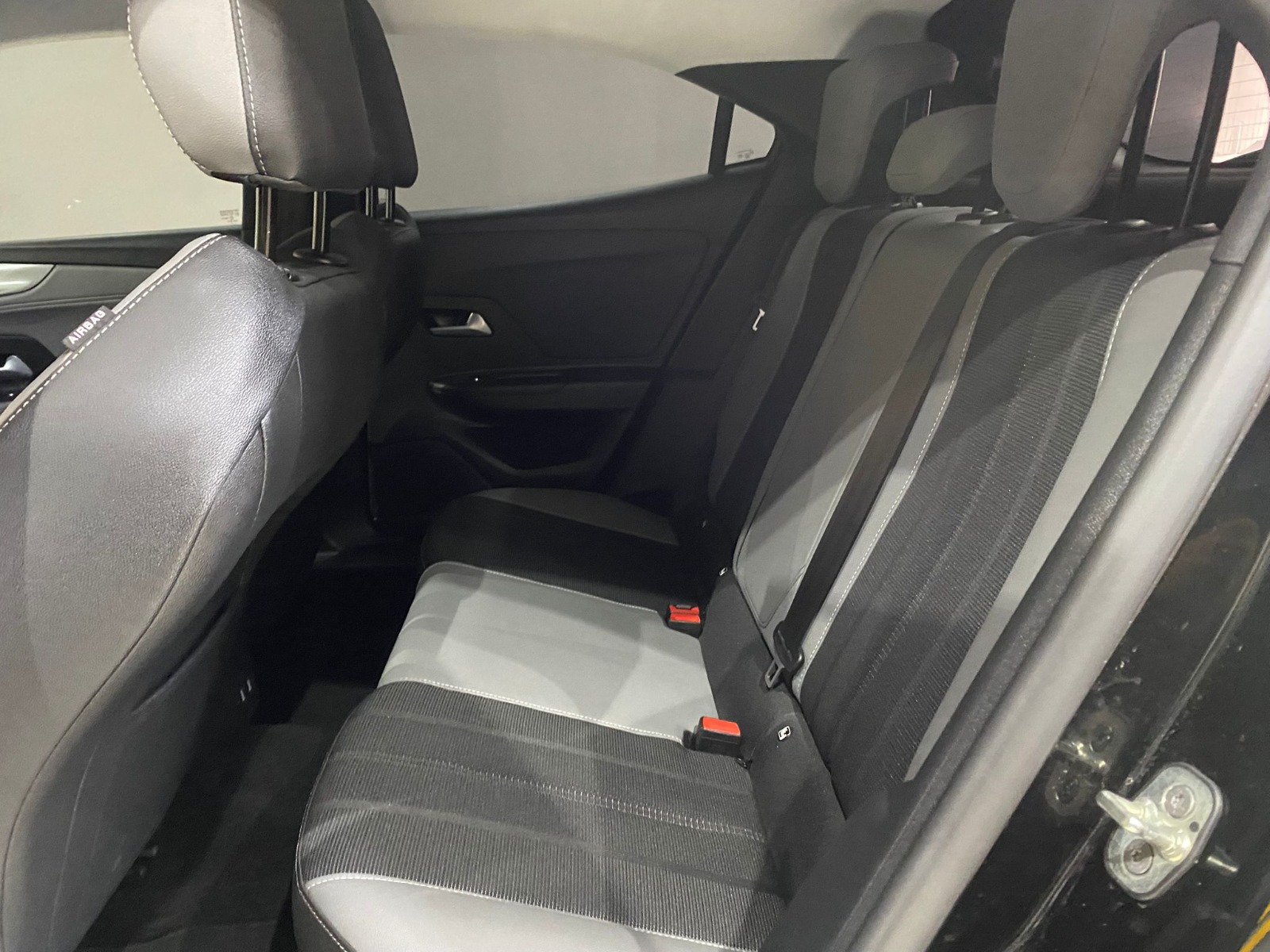 2024 Benzin Otomatik Opel Mokka Siyah Gürel Tasarım Aksesuar Otomotiv San. Tic. Ltd. Şti.