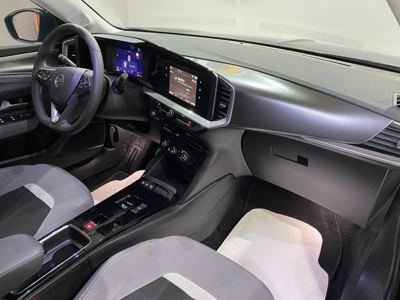 2024 Benzin Otomatik Opel Mokka Siyah Gürel Tasarım Aksesuar Otomotiv San. Tic. Ltd. Şti.