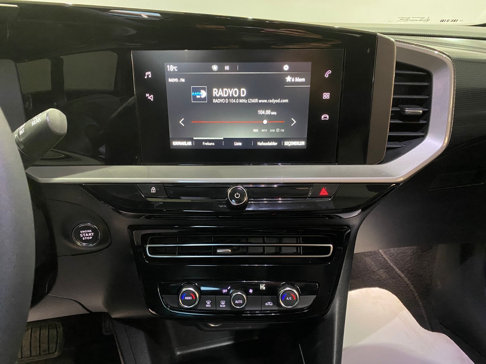 2024 Benzin Otomatik Opel Mokka Siyah Gürel Tasarım Aksesuar Otomotiv San. Tic. Ltd. Şti.