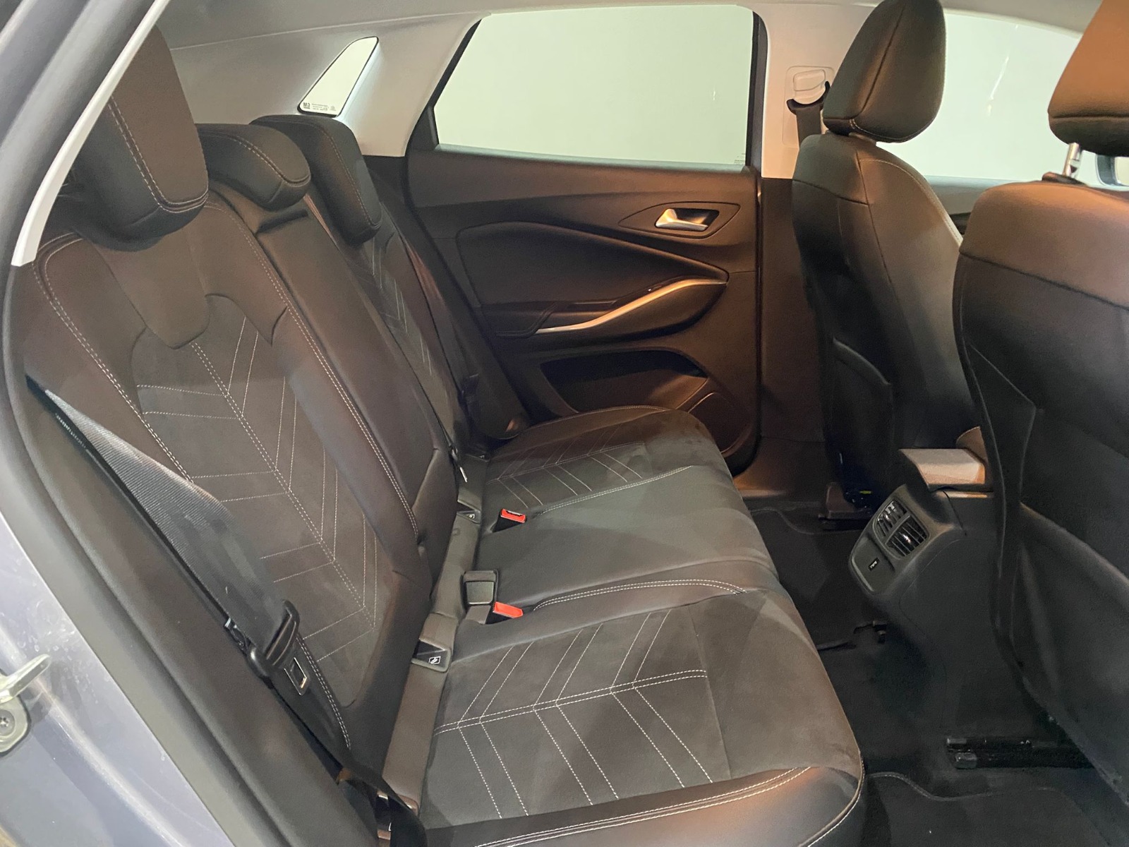 2024 Benzin Otomatik Opel Grandland Gümüş Gri Gürel Tasarım Aksesuar Otomotiv San. Tic. Ltd. Şti.