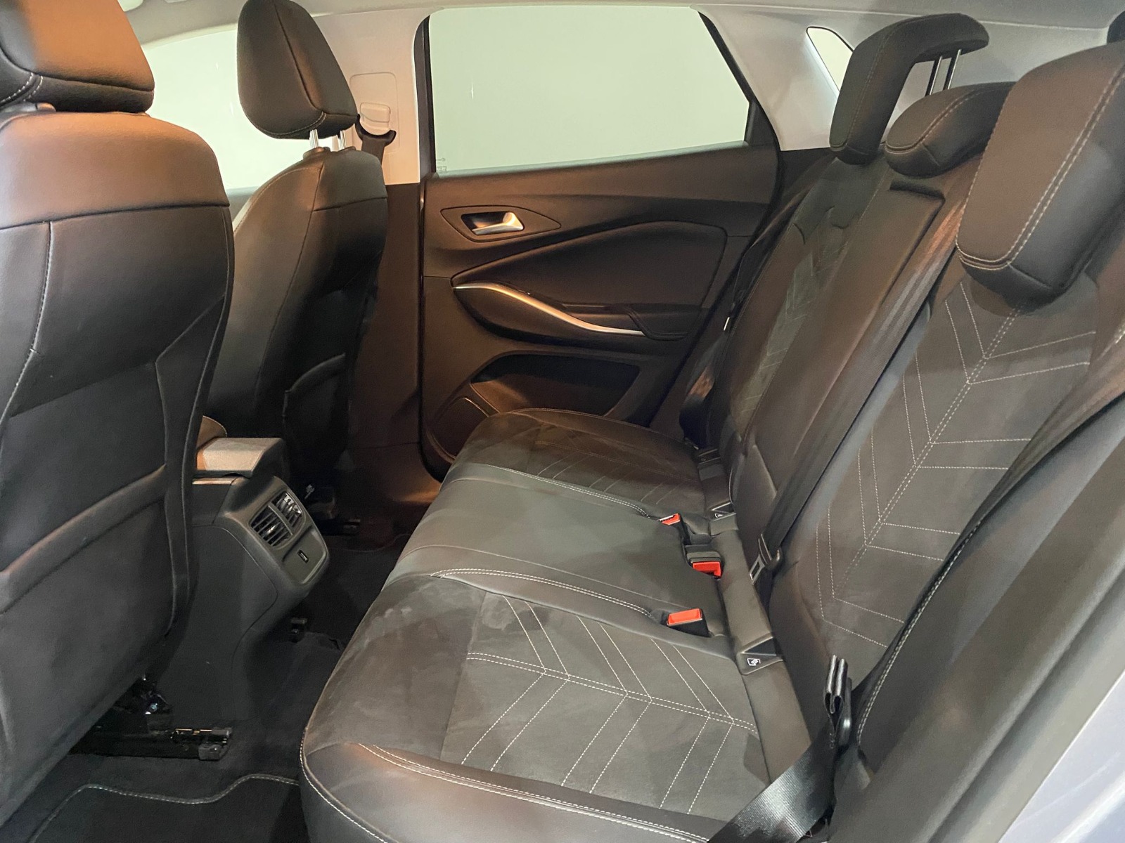 2024 Benzin Otomatik Opel Grandland Gümüş Gri Gürel Tasarım Aksesuar Otomotiv San. Tic. Ltd. Şti.