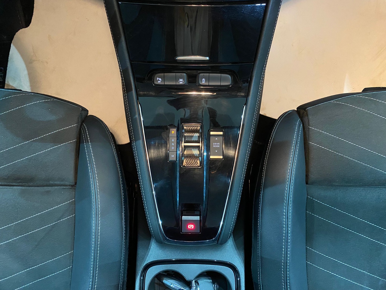 2024 Benzin Otomatik Opel Grandland Gümüş Gri Gürel Tasarım Aksesuar Otomotiv San. Tic. Ltd. Şti.