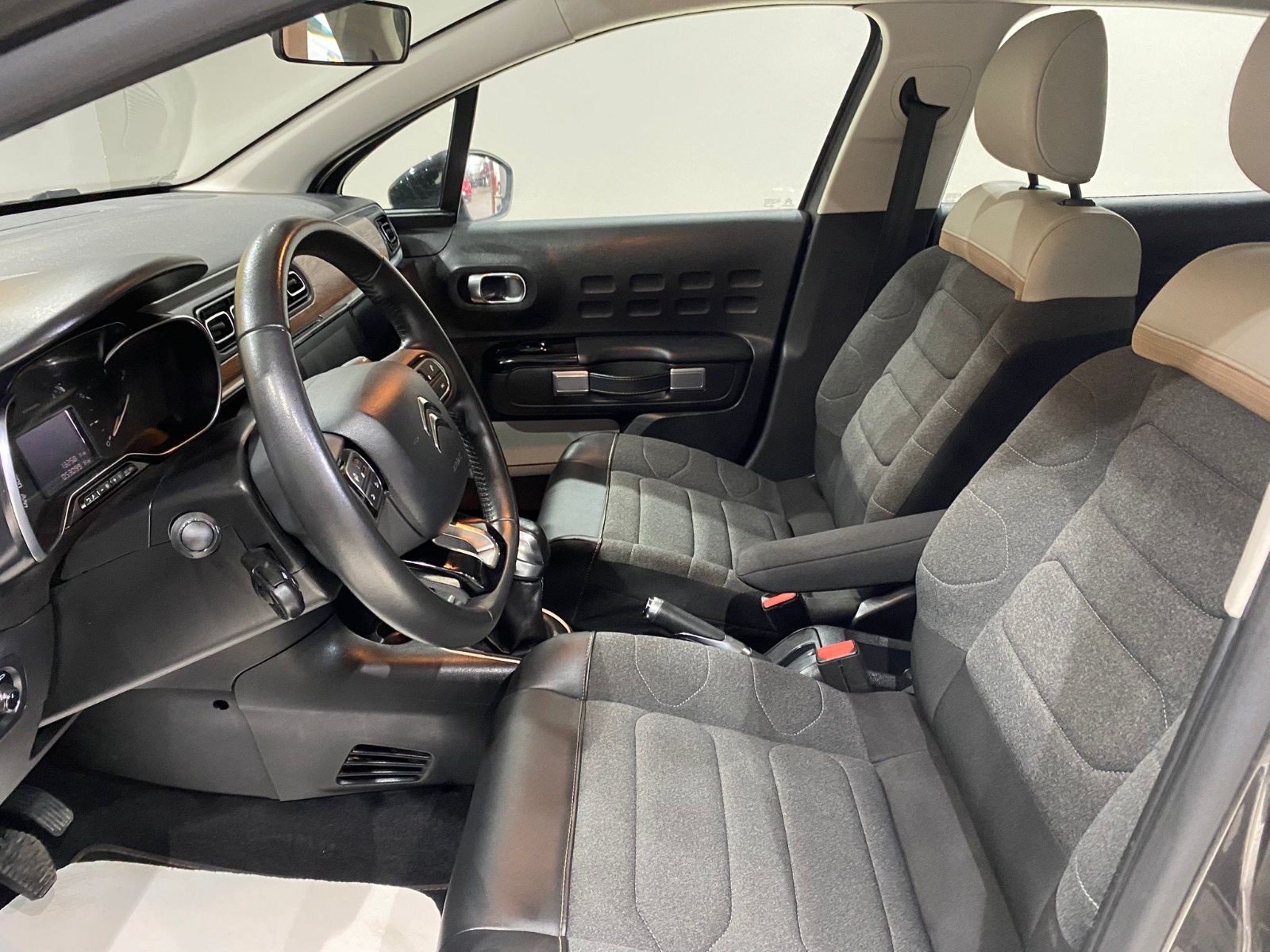 2024 Benzin Manuel Citroen C3 Gri Gürel Tasarım Aksesuar Otomotiv San. Tic. Ltd. Şti.
