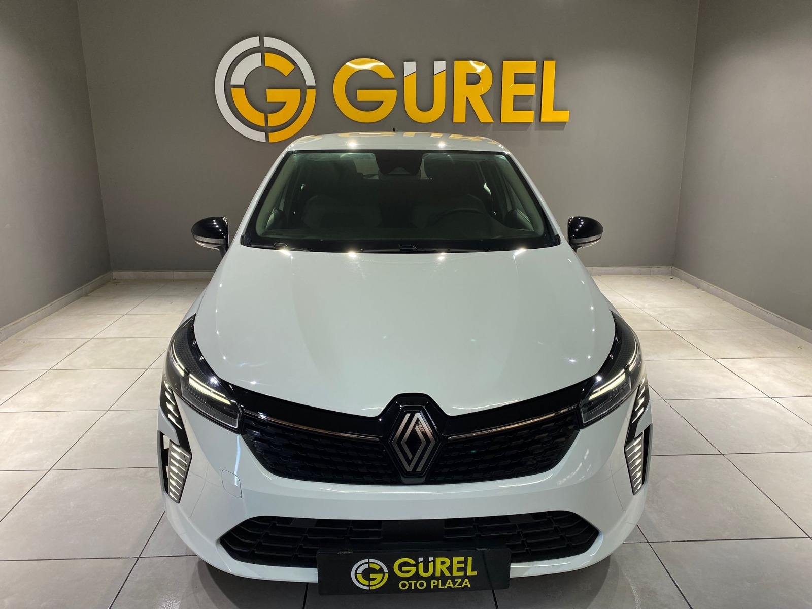 2023 Benzin Otomatik Renault Clio Beyaz Gürel Tasarım Aksesuar Otomotiv San. Tic. Ltd. Şti.