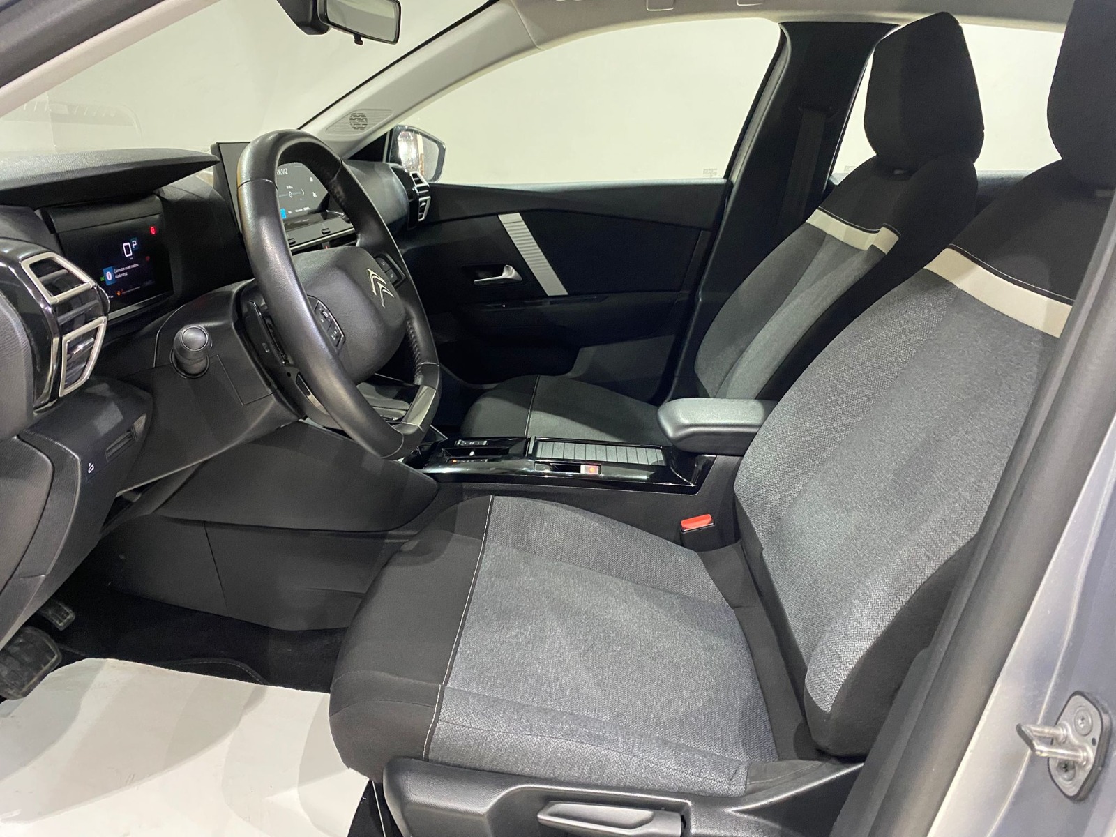 2023 Benzin Otomatik Citroen C4 X Gri Gürel Tasarım Aksesuar Otomotiv San. Tic. Ltd. Şti.