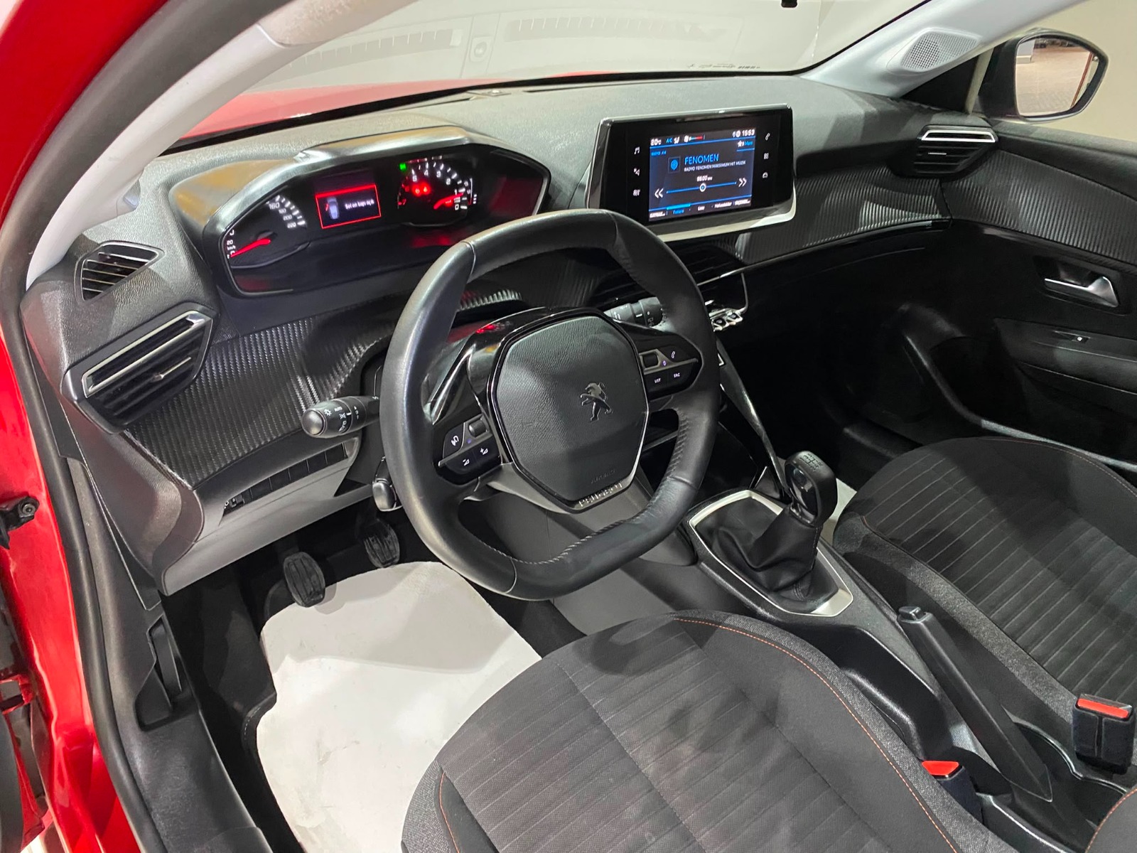 2022 Benzin Manuel Peugeot 208 Kırmızı Gürel Tasarım Aksesuar Otomotiv San. Tic. Ltd. Şti.
