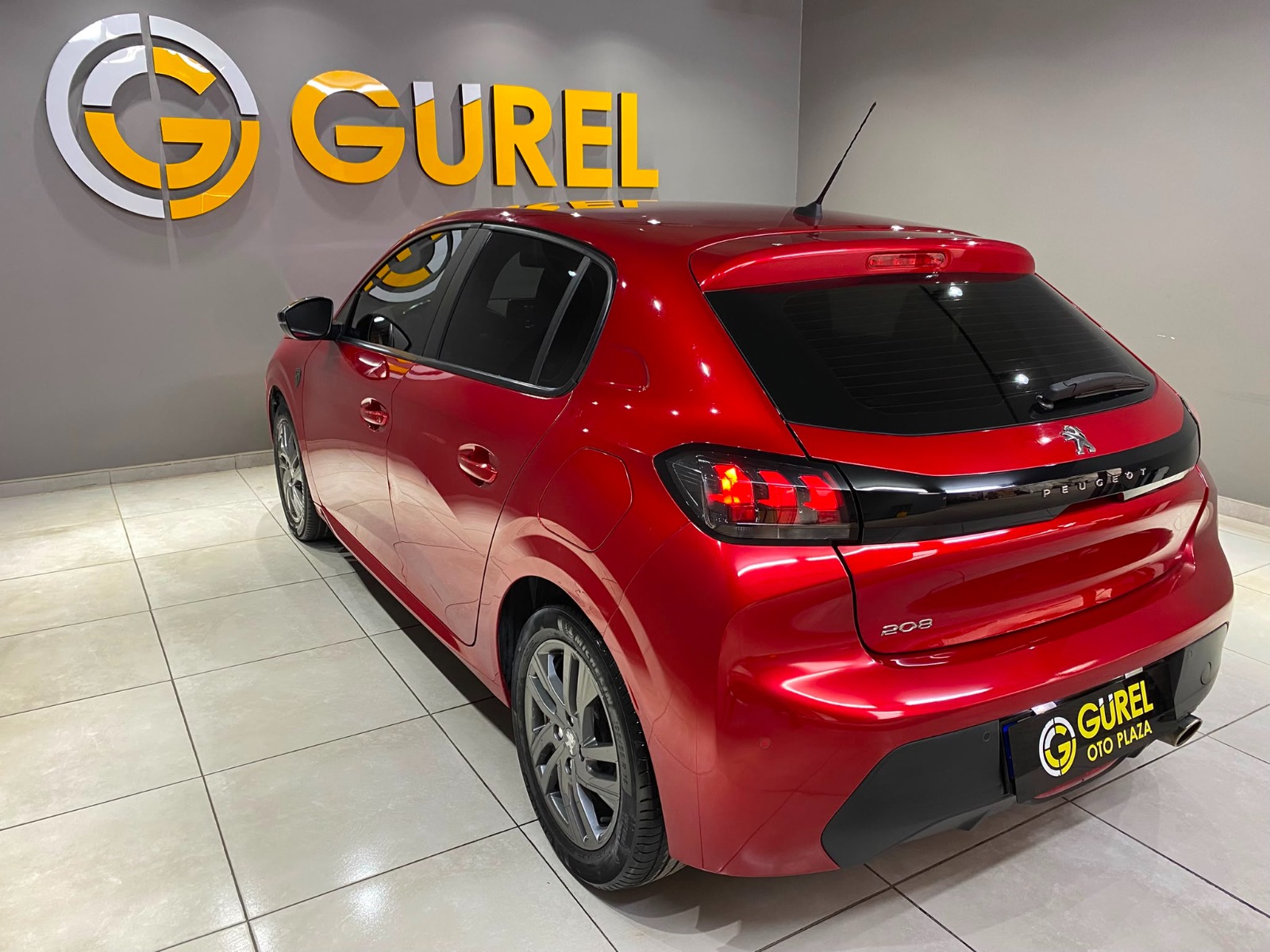 2022 Benzin Manuel Peugeot 208 Kırmızı Gürel Tasarım Aksesuar Otomotiv San. Tic. Ltd. Şti.