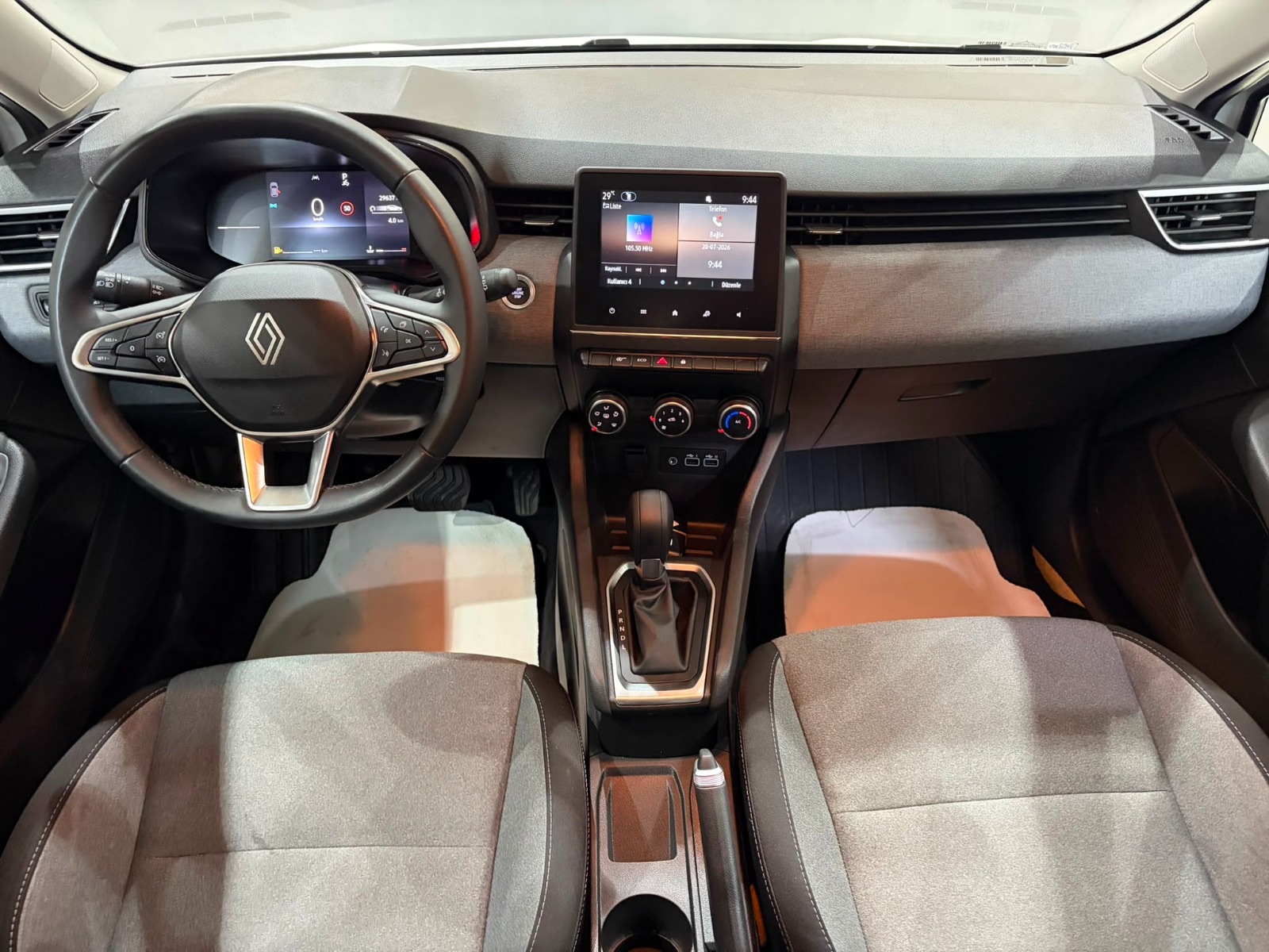 2025 Benzin Otomatik Renault Clio Beyaz Gürel Tasarım Aksesuar Otomotiv San. Tic. Ltd. Şti.