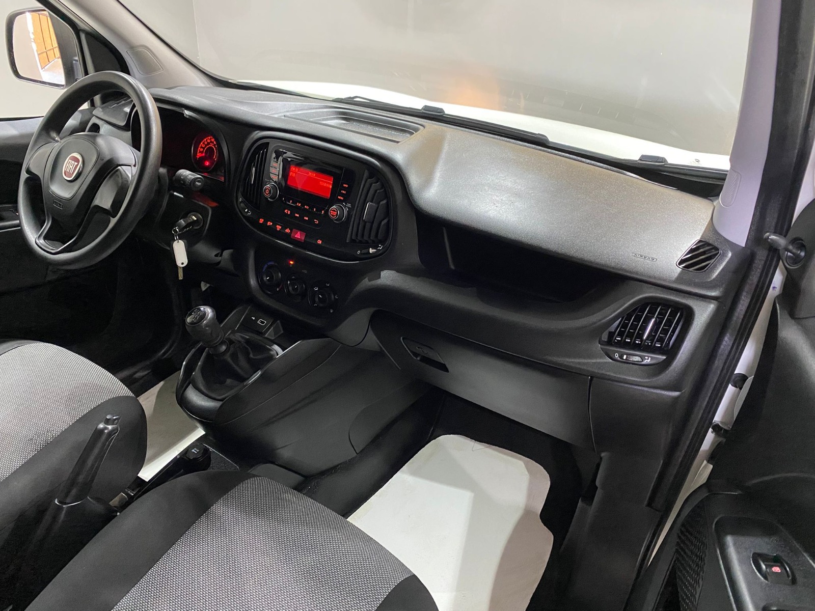 2023 Dizel Manuel Fiat Doblo Beyaz Gürel Tasarım Aksesuar Otomotiv San. Tic. Ltd. Şti.