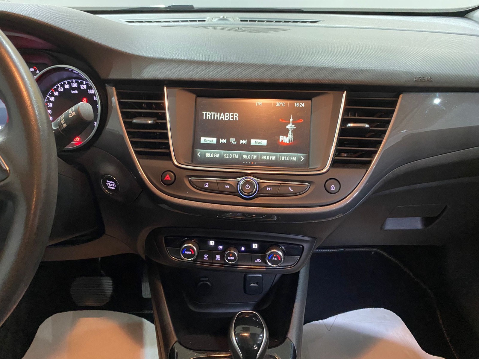 2021 Benzin Otomatik Opel Crossland Siyah Gürel Tasarım Aksesuar Otomotiv San. Tic. Ltd. Şti.