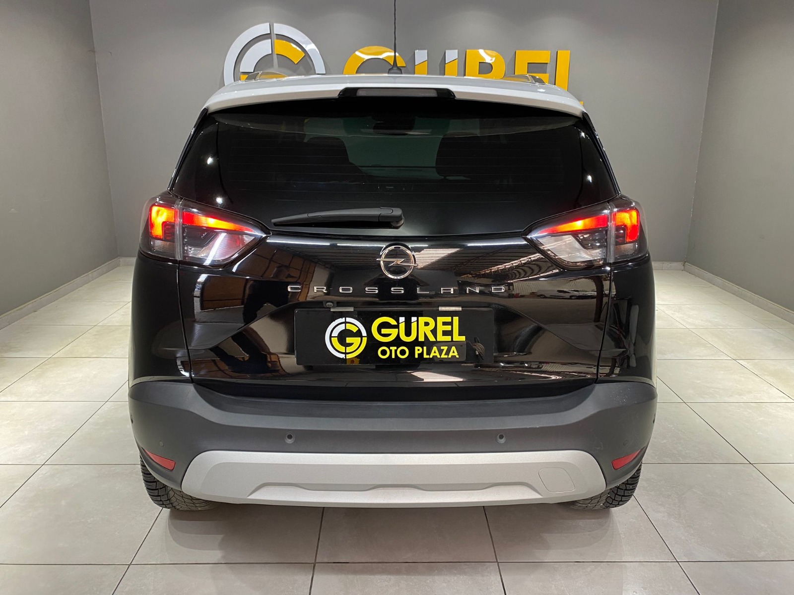 2021 Benzin Otomatik Opel Crossland Siyah Gürel Tasarım Aksesuar Otomotiv San. Tic. Ltd. Şti.