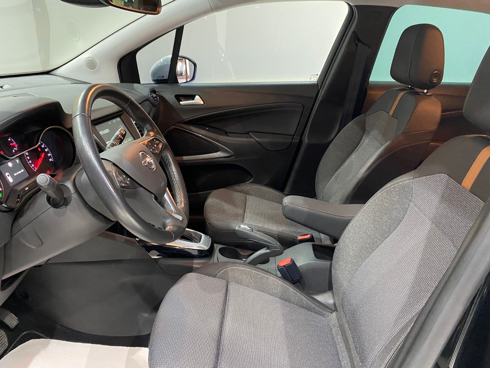 2021 Benzin Otomatik Opel Crossland Siyah Gürel Tasarım Aksesuar Otomotiv San. Tic. Ltd. Şti.
