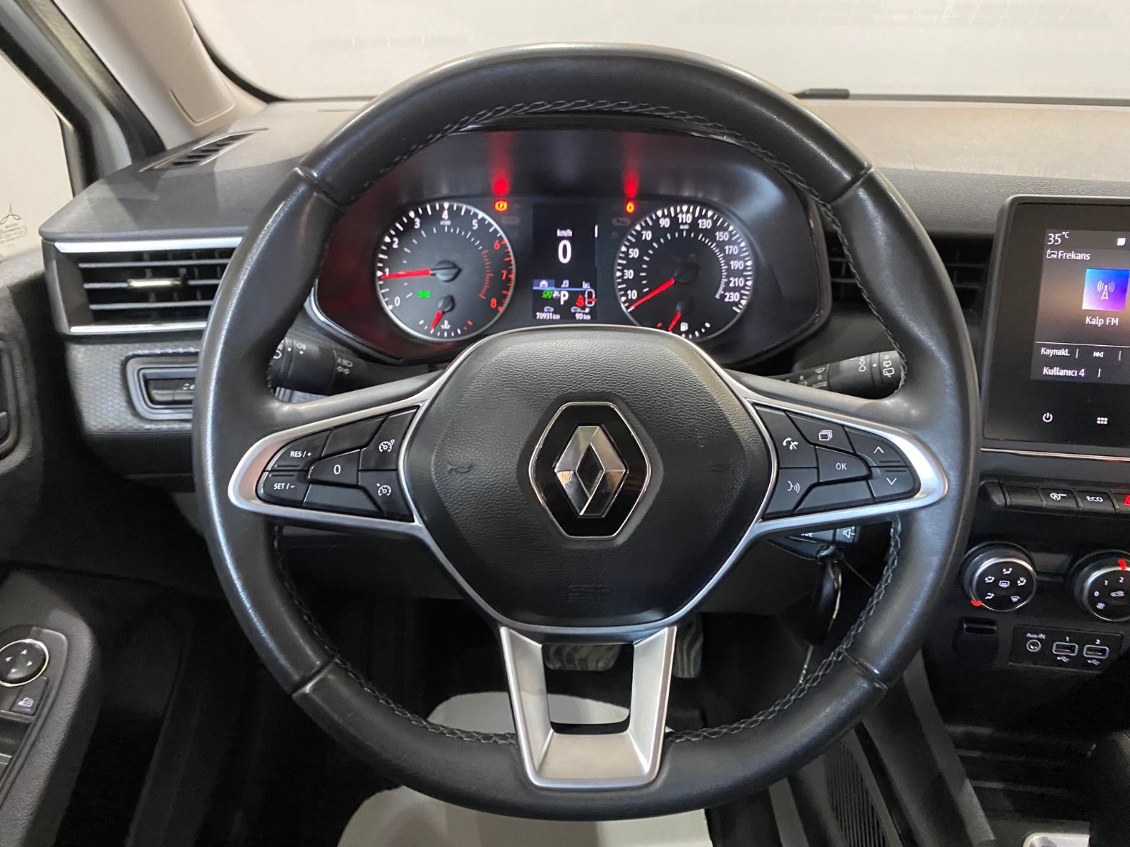 2023 Benzin Otomatik Renault Clio Beyaz Gürel Tasarım Aksesuar Otomotiv San. Tic. Ltd. Şti.